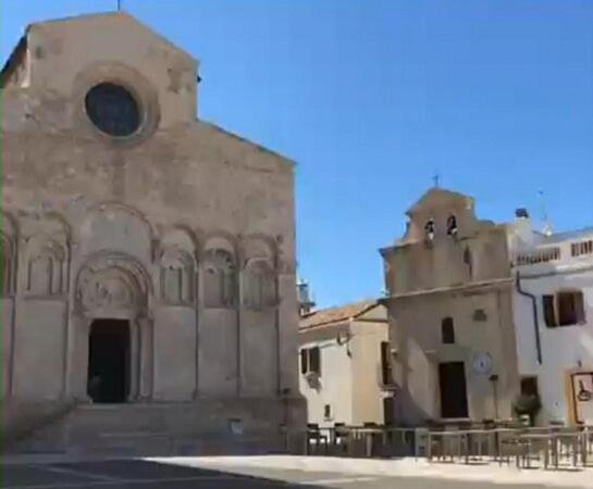Casa Vacanze Tre Stelle แตร์โมลิ ภายนอก รูปภาพ